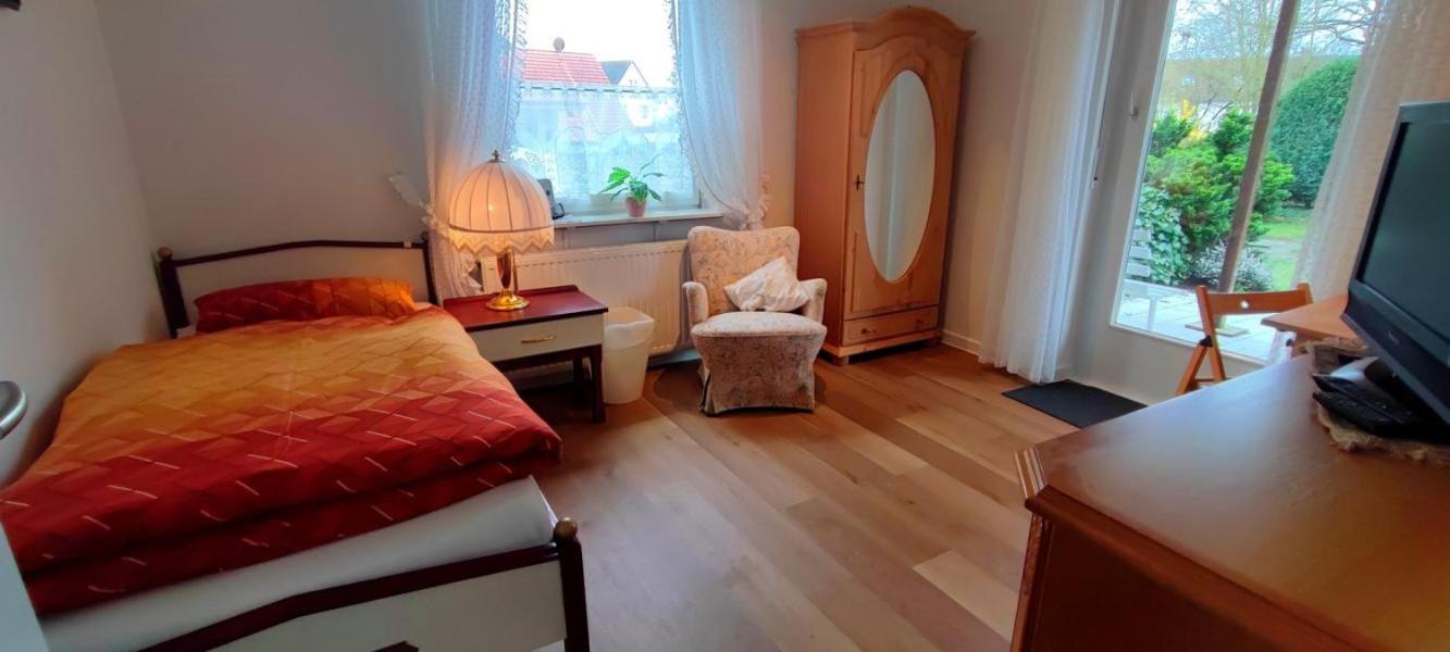 Haus Am Park Hotel Steinhagen  Ngoại thất bức ảnh